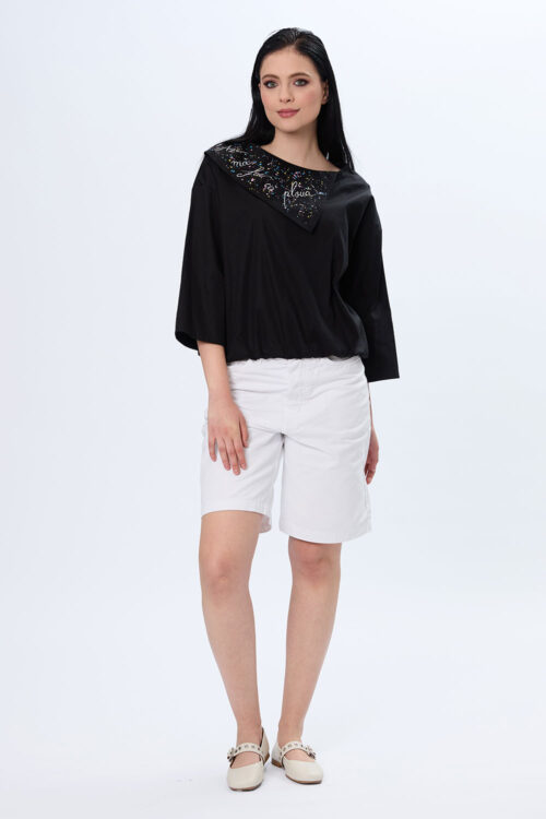 bluza-neagra-guler-asimetric-supradimensionat-pictata-manual-azi-ma-fac-1
