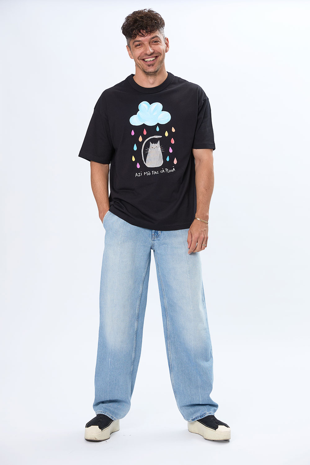tricou-unisex-negru-pictat-manual-azi-1