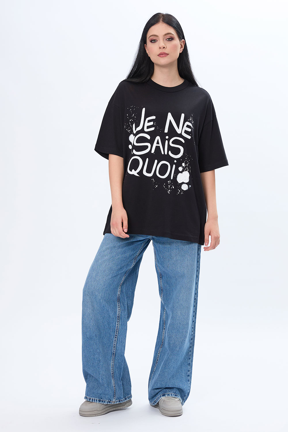 Tricou unisex negru pictat manual “Je ne sais quoi“ - imagine 2