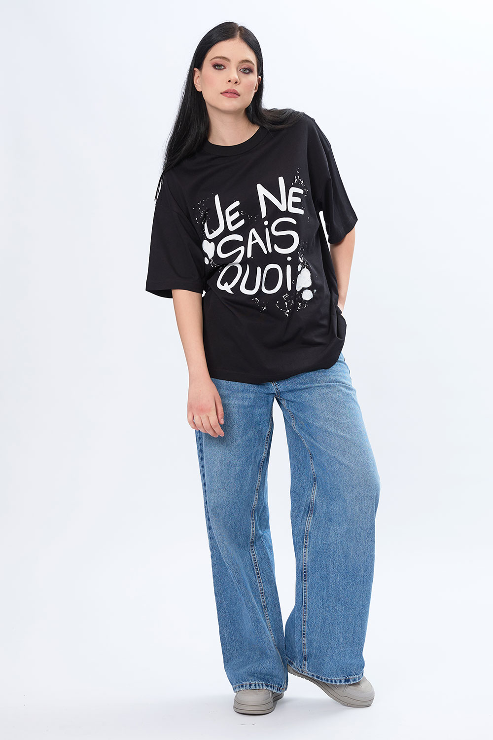 Tricou unisex negru pictat manual “Je ne sais quoi“ - imagine 3