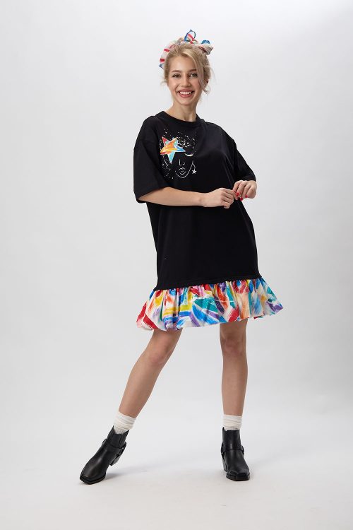 rochie-neagra-tricou-cu-volan-pictata-manual-coloria-1